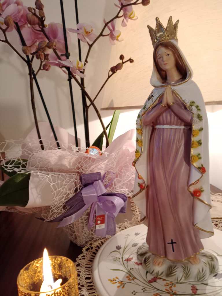 Statuette de la Madone de la Réparation